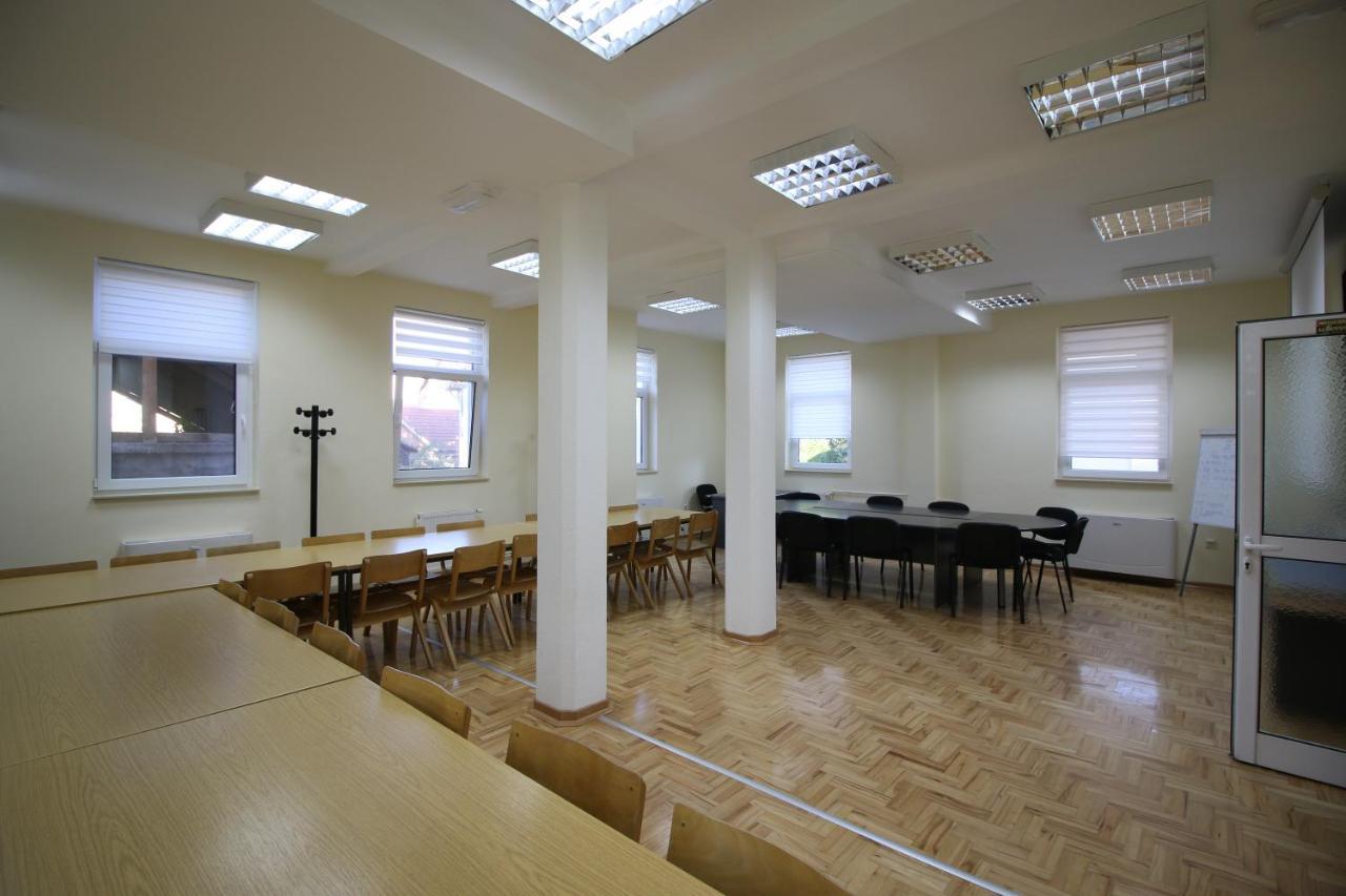Hostel Teresianum Aleksinac Exterior photo